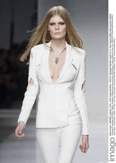 204232 Marineau Starface 2016-01-24 Paris France Defile haute couture Atellier Versace Printemps été 2016. Atelier Versace, Couture spring-summer 2016,Paris, France Editorial use only  Copyright: xMarineaux STAR_204232_022