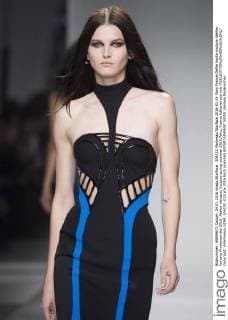 204232 Marineau Starface 2016-01-24 Paris France Defile haute couture Atellier Versace Printemps été 2016. Atelier Versace, Couture spring-summer 2016,Paris, France Editorial use only  Copyright: xMarineaux STAR_204232_033
