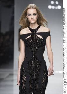204232 Marineau Starface 2016-01-24 Paris France Defile haute couture Atellier Versace Printemps été 2016. Atelier Versace, Couture spring-summer 2016,Paris, France Editorial use only  Copyright: xMarineaux STAR_204232_043