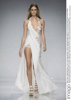 204232 Marineau Starface 2016-01-24 Paris France Defile haute couture Atellier Versace Printemps été 2016. Atelier Versace, Couture spring-summer 2016,Paris, France Editorial use only Prinsloo, Behati  Copyright: xMarineaux STAR_204232_053