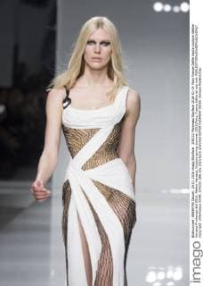 204232 Marineau Starface 2016-01-24 Paris France Defile haute couture Atellier Versace Printemps été 2016. Atelier Versace, Couture spring-summer 2016,Paris, France Editorial use only  Copyright: xMarineaux STAR_204232_086