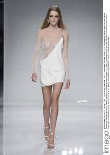 204232 Marineau Starface 2016-01-24 Paris France Defile haute couture Atellier Versace Printemps été 2016. Atelier Versace, Couture spring-summer 2016,Paris, France Editorial use only  Copyright: xMarineaux STAR_204232_087