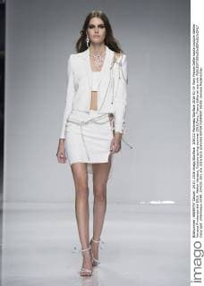 204232 Marineau Starface 2016-01-24 Paris France Defile haute couture Atellier Versace Printemps été 2016. Atelier Versace, Couture spring-summer 2016,Paris, France Editorial use only  Copyright: xMarineaux STAR_204232_091