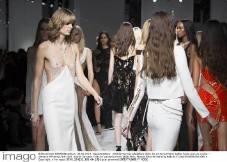 204232 Marineau Starface 2016-01-24 Paris France Defile haute couture Atellier Versace Printemps été 2016. Atelier Versace, Couture spring-summer 2016,Paris, France Editorial use only  Copyright: xMarineaux STAR_204232_109