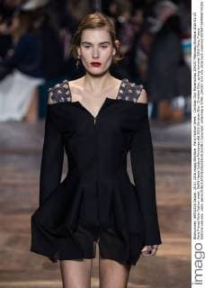 Paris Fashion Week - Christian Dior Modenschau 204257 Marineau Starface 2016-01-25 Paris France Paris Fashion week. Defilé Haute Couture Printemps été 2016 Christian Dior. Christian Dior, spring-summer 2016 Paris, France Editorial use only _sans_perso  Copyright: xMarineaux STAR_204257_025
