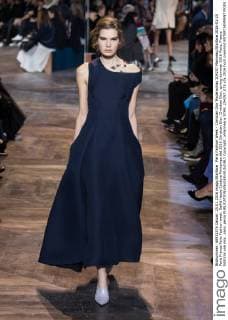 Paris Fashion Week - Christian Dior Modenschau 204257 Marineau Starface 2016-01-25 Paris France Paris Fashion week. Defilé Haute Couture Printemps été 2016 Christian Dior. Christian Dior, spring-summer 2016 Paris, France Editorial use only _sans_perso  Copyright: xMarineaux STAR_204257_075