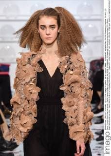 Paris Fashion Week - Schiaparelli Modenschau 204258 Marineau Starface 2016-01-25 Paris France Paris Fashion week. Defilé Haute Couture Printemps été 2016 Schiaparelli Schiaparelli, Couture spring-summer 2016 Paris, France Editorial use only _sans_perso  Copyright: xMarineaux STAR_204258_059