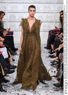 Paris Fashion Week - Schiaparelli Modenschau 204258 Marineau Starface 2016-01-25 Paris France Paris Fashion week. Defilé Haute Couture Printemps été 2016 Schiaparelli Schiaparelli, Couture spring-summer 2016 Paris, France Editorial use only _sans_perso  Copyright: xMarineaux STAR_204258_060