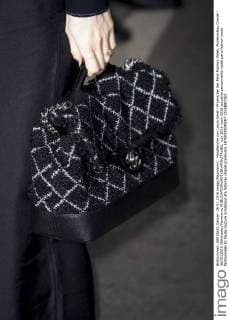 Handtasche von Laura Smet - Promis bei der Paris Fashion Week, Modenschau Chanel - 26 01 2016 JBAutissier Panoramic 