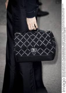 Handtasche von Laura Smet - Promis bei der Paris Fashion Week, Modenschau Chanel - 26 01 2016 JBAutissier Panoramic 