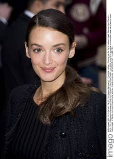 Charlotte Le Bon - Promis bei der Paris Fashion Week, Modenschau Chanel - 26 01 2016 JBAutissier Panoramic 