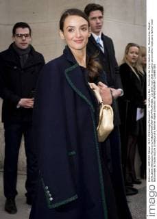 Charlotte Le Bon - Promis bei der Paris Fashion Week, Modenschau Chanel - 26 01 2016 JBAutissier Panoramic 