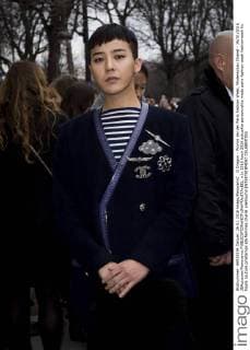 G Dragon - Promis bei der Paris Fashion Week, Modenschau Chanel - 26 01 2016 JBAutissier Panoramic 