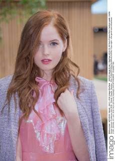 204265 Serge Arnal Starface 2016-01-26 Paris France Paris Fashion week. Defilé Haute Couture Printemps été 2016. Chanel. People. Bamber, Ellie  Copyright: xSergexArnalx xStarfacex STAR_204265_011