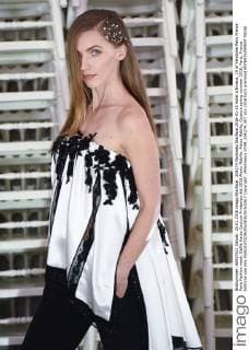 204274 Marineau Starface 2016-01-25 Hotel d Evreux, 19 pl Vendome Paris France Paris Fashion week. Defilé Haute Couture Printemps été 2016 Alexis Mabille. Alexis Mabille, Couture spring-summer 2016, Paris, France Editorial use only  Copyright: xMarineaux STAR_204274_007