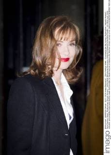 Paris Fashion Week - Prominente bei der Armani Modenschau Isabelle Huppert - Paris Fashion Week, Modenschau Giorgio Armani - 26 01 2016 JBAutissier Panoramic 