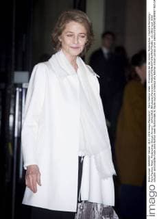 Paris Fashion Week - Prominente bei der Armani Modenschau Charlotte Rampling - Paris Fashion Week, Modenschau Giorgio Armani - 26 01 2016 JBAutissier Panoramic 