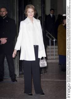 Paris Fashion Week - Prominente bei der Armani Modenschau Charlotte Rampling - Paris Fashion Week, Modenschau Giorgio Armani - 26 01 2016 JBAutissier Panoramic 