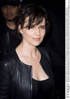 Paris Fashion Week - Prominente bei der Armani Modenschau Juliette Binoche - Paris Fashion Week, Modenschau Giorgio Armani - 26 01 2016 JBAutissier Panoramic 