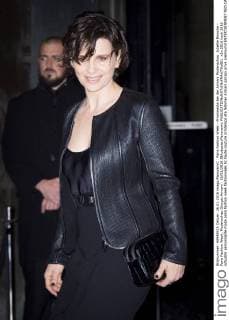 Paris Fashion Week - Prominente bei der Armani Modenschau Juliette Binoche - Paris Fashion Week, Modenschau Giorgio Armani - 26 01 2016 JBAutissier Panoramic 