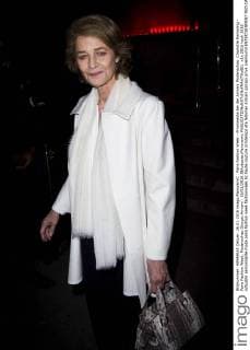 Paris Fashion Week - Prominente bei der Armani Modenschau Charlotte Rampling - Paris Fashion Week, Modenschau Giorgio Armani - 26 01 2016 JBAutissier Panoramic 