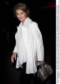 Paris Fashion Week - Prominente bei der Armani Modenschau Charlotte Rampling - Paris Fashion Week, Modenschau Giorgio Armani - 26 01 2016 JBAutissier Panoramic 