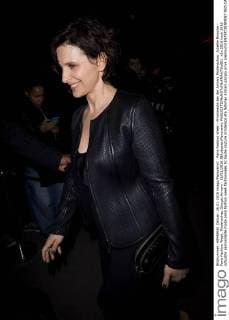 Paris Fashion Week - Prominente bei der Armani Modenschau Juliette Binoche - Paris Fashion Week, Modenschau Giorgio Armani - 26 01 2016 JBAutissier Panoramic 