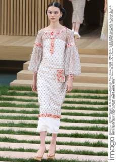 PARIS, FRANCE - JANUARY 26: (CHINA OUT) A model walks the runway during the Chanel Spring Summer 2016 show as part of Paris Fashion Week on January 26, 2016 in Paris, France.  CFP478736240
