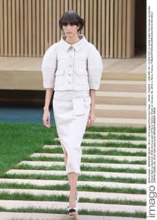 PARIS, FRANCE - JANUARY 26: (CHINA OUT) A model walks the runway during the Chanel Spring Summer 2016 show as part of Paris Fashion Week on January 26, 2016 in Paris, France.  CFP478736265