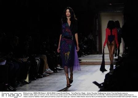 Paris Fashion Week - Julien Fournie Modenschau Julien Fournie Haute couture Fashion week paris printemps 2016, 644 cordon press Cordon Press  alfonsoxjimenezxvalero Julien Fournie Haute couture Fashion week paris printemps 2016