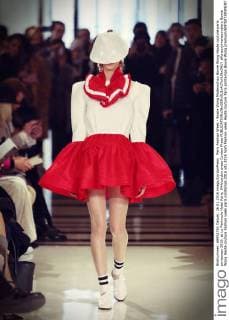 Paris Fashion Week - Bowie Wong Modenschau Bowie Wong Haute couture paris printemps 2016. at Le Peninsula Hotel Paris, 644 cordon press Cordon Press  alfonsoxjimenezxvalero Bowie Wong Haute couture Fashion week paris printemps 2016