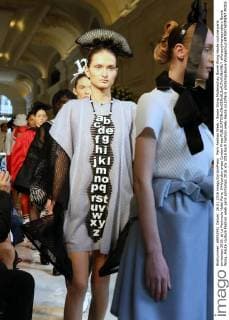 Paris Fashion Week - Bowie Wong Modenschau Bowie Wong Haute couture paris printemps 2016. at Le Peninsula Hotel Paris, 644 cordon press Cordon Press  alfonsoxjimenezxvalero Bowie Wong, Haute couture Fashion week paris printemps 2016