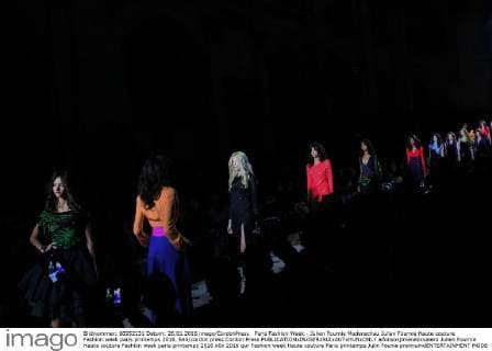 Paris Fashion Week - Julien Fournie Modenschau Julien Fournie Haute couture Fashion week paris printemps 2016, 644 cordon press Cordon Press  alfonsoxjimenezxvalero Julien Fournie Haute couture Fashion week paris printemps 2016