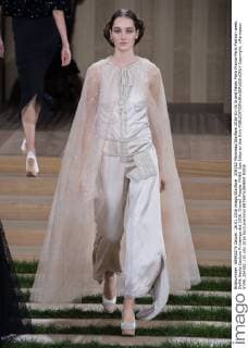 204282 Marineau Starface 2016-01-26 Grand Palais Paris France Paris Fashion week. Defilé Haute Couture Printemps été 2016. Chanel. People. PANO. Spe Editorial Use Only  Copyright: xMarineaux STAR_204282_101