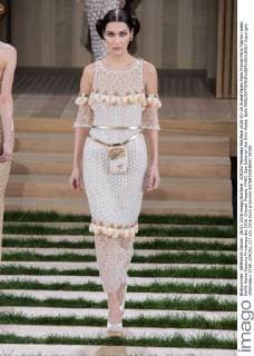 204282 Marineau Starface 2016-01-26 Grand Palais Paris France Paris Fashion week. Defilé Haute Couture Printemps été 2016. Chanel. People. PANO. Spe Editorial Use Only Hadid, Bella  Copyright: xMarineaux STAR_204282_117