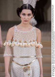 204282 Marineau Starface 2016-01-26 Grand Palais Paris France Paris Fashion week. Defilé Haute Couture Printemps été 2016. Chanel. People. PANO. Spe Editorial Use Only Hadid, Bella  Copyright: xMarineaux STAR_204282_119