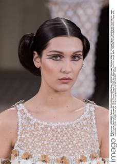 204282 Marineau Starface 2016-01-26 Grand Palais Paris France Paris Fashion week. Defilé Haute Couture Printemps été 2016. Chanel. People. PANO. Spe Editorial Use Only Hadid, Bella  Copyright: xMarineaux STAR_204282_120