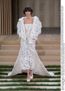 204282 Marineau Starface 2016-01-26 Grand Palais Paris France Paris Fashion week. Defilé Haute Couture Printemps été 2016. Chanel. People. PANO. Spe Editorial Use Only  Copyright: xMarineaux STAR_204282_133