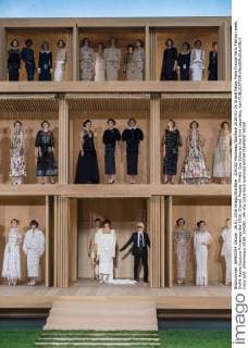 204282 Marineau Starface 2016-01-26 Grand Palais Paris France Paris Fashion week. Defilé Haute Couture Printemps été 2016. Chanel. People. PANO. Spe Editorial Use Only Lagerfeld, Karl  Copyright: xMarineaux STAR_204282_140