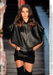 204294 Marineau Starface 2016-01-26 Paris France Paris Fashion week. Defilé Haute Couture Printemps été 2016 Alexandre Vauthier. Alexandre Vauthier, Couture spring-summer 2016, Paris, France Editorial use only _sans_perso  Copyright: xMarineaux STAR_204294_027