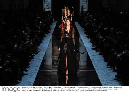 204294 Marineau Starface 2016-01-26 Paris France Paris Fashion week. Defilé Haute Couture Printemps été 2016 Alexandre Vauthier. Alexandre Vauthier, Couture spring-summer 2016, Paris, France Editorial use only _sans_perso  Copyright: xMarineaux STAR_204294_048