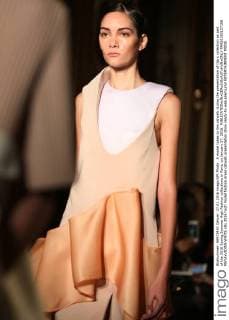A model takes to the catwalk during the presentation of Ilja s collection as part of the 2016 Spring Summer High Fashion collections in Paris, on January 27, 2016.  PAR20160127106 MAYAxVIDON-WHITE