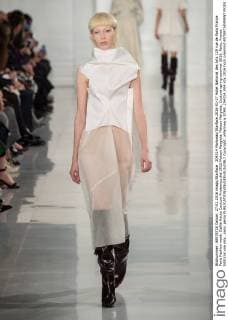 204314 Marineau Starface 2016-01-27 Hotel National des Arts 129 rue de Paris France Paris Fashion week. Defilé Haute Couture Printemps été 2016 Maison Margiela. Maison Margiela, Couture spring-summer 2016, Paris, France Editorial use only _sans_perso  Copyright: xMarineaux STAR_204314_004