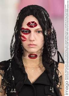 204314 Marineau Starface 2016-01-27 Hotel National des Arts 129 rue de Paris France Paris Fashion week. Defilé Haute Couture Printemps été 2016 Maison Margiela. Maison Margiela, Couture spring-summer 2016, Paris, France Editorial use only _sans_perso  Copyright: xMarineaux STAR_204314_033