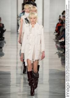 204314 Marineau Starface 2016-01-27 Hotel National des Arts 129 rue de Paris France Paris Fashion week. Defilé Haute Couture Printemps été 2016 Maison Margiela. Maison Margiela, Couture spring-summer 2016, Paris, France Editorial use only _sans_perso  Copyright: xMarineaux STAR_204314_046