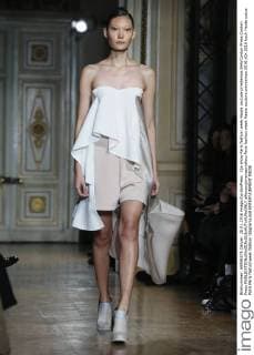 Ilja show Paris fashion week Haute couture primtemps 644 Cordon Press Cordon Press  alfonsoxjimenezxvalero Paris fashion week Haute couture primtemps 2016