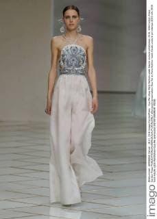 Guo Pei show Paris fashion week Haute couture primtemps 2016, 644 Cordon Press Cordon Press  alfonsoxjimenezxvalero Guo Pei at Paris fashion week Haute couture primtemps 2016