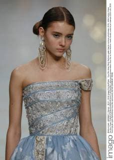 Guo Pei show Paris fashion week Haute couture primtemps 2016, 644 Cordon Press Cordon Press  alfonsoxjimenezxvalero Guo Pei at Paris fashion week Haute couture primtemps 2016