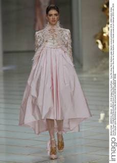 Guo Pei show Paris fashion week Haute couture primtemps 2016, 644 Cordon Press Cordon Press  alfonsoxjimenezxvalero Guo Pei at Paris fashion week Haute couture primtemps 2016