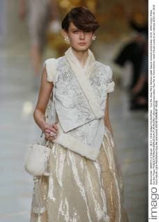 Guo Pei show Paris fashion week Haute couture primtemps 2016, 644 Cordon Press Cordon Press  alfonsoxjimenezxvalero Guo Pei at Paris fashion week Haute couture primtemps 2016
